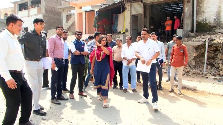 કવાંટ ગેર મેળા અંગે નોડલ અધિકારીઓ સાથે મેળાના રૂટની મુલાકાત લેતા જિલ્લા કલેકટર ગાર્ગી જૈન