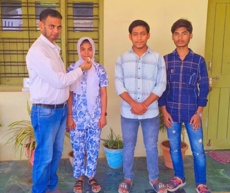 બોડેલી ખત્રી વિદ્યાલયમાં ધોરણ 12 નું 100 % પરિણામ સાથે જિલ્લામાં અગ્રેસર