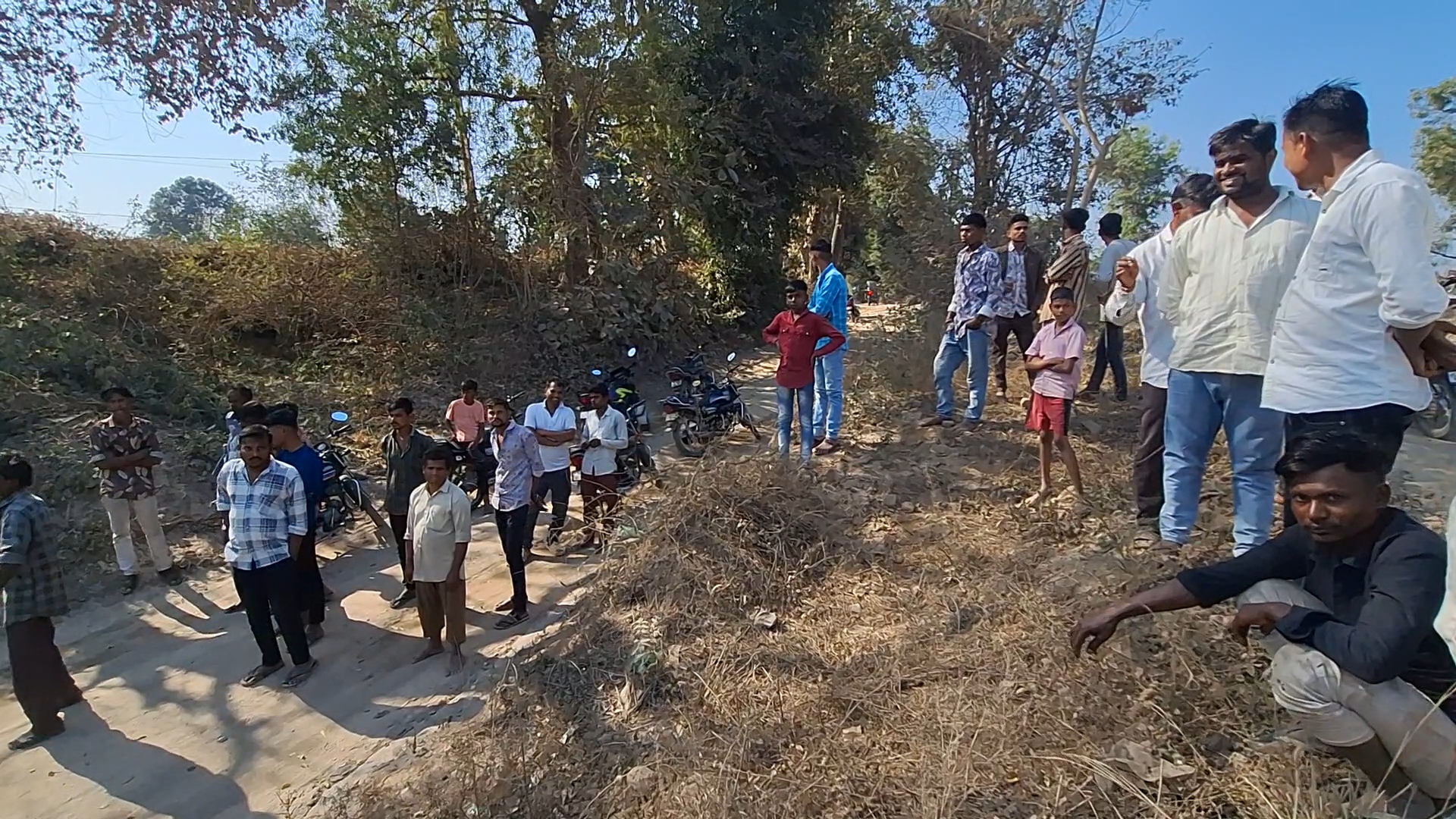 પાવી જેતપુરમાં કરૂણ દુર્ઘટના : લીઝના ઊંડા ખાડામાં ડૂબી જતા 13 વર્ષની બાળકીનું મોત